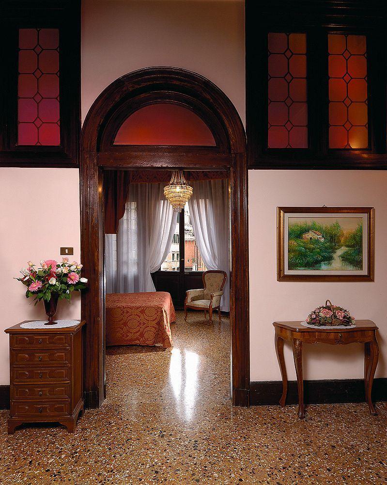 Hotel De L'Alboro à Venise Extérieur photo