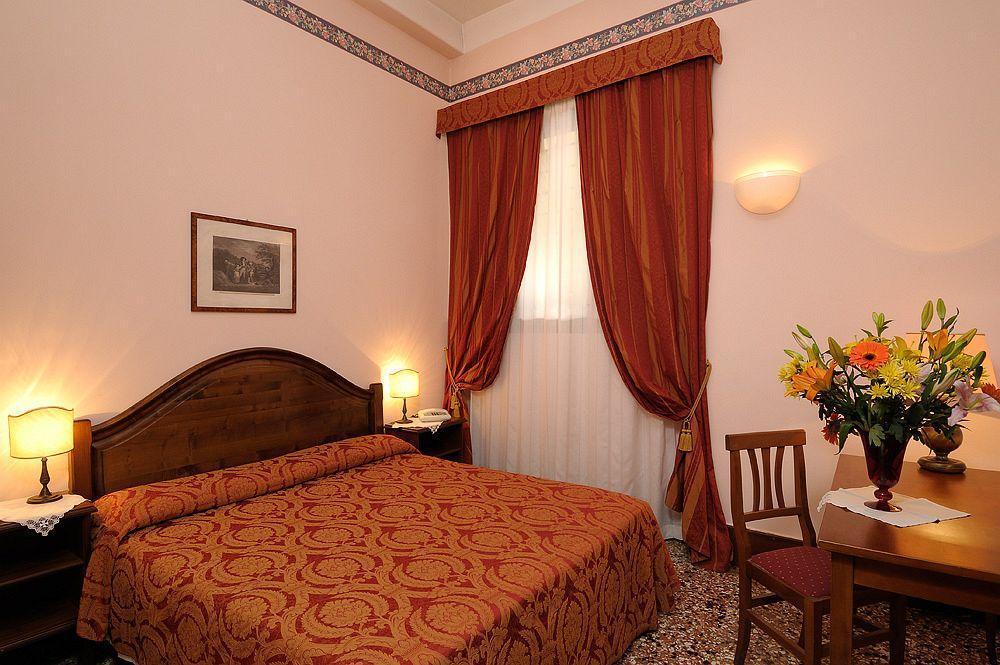 Hotel De L'Alboro à Venise Extérieur photo